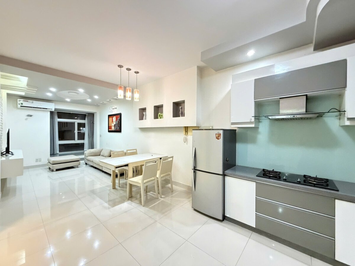 ban can ho sky garden 2 2 - Bán căn hộ Sky Garden 2. DT 71m2 Nhà đẹp- Thiết kế 2 Phòng-1wc- Đầy đủ nội thất như hình- Giá 5.150 Tỷ