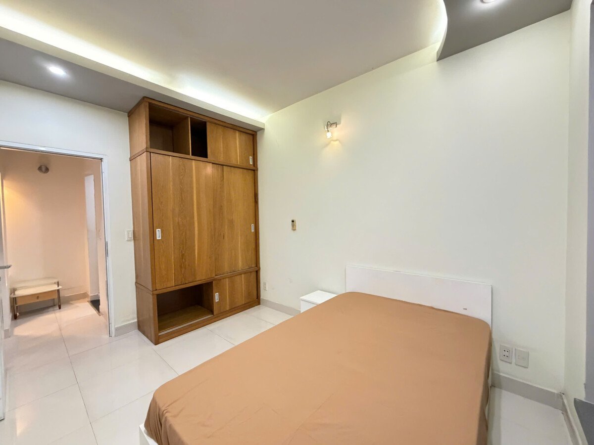 ban can ho sky garden 2 4 - Bán căn hộ Sky Garden 2. DT 71m2 Nhà đẹp- Thiết kế 2 Phòng-1wc- Đầy đủ nội thất như hình- Giá 5.150 Tỷ