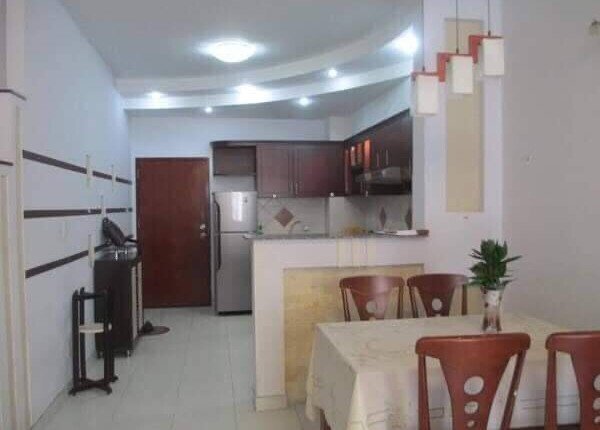 Bán căn hộ Sky Garden 2. DT 71m2 Nhà thiết kế 2 phòng-1wc- Nội thất đầy đủ- Lầu trung- Giá tốt 4.5 Tỷ