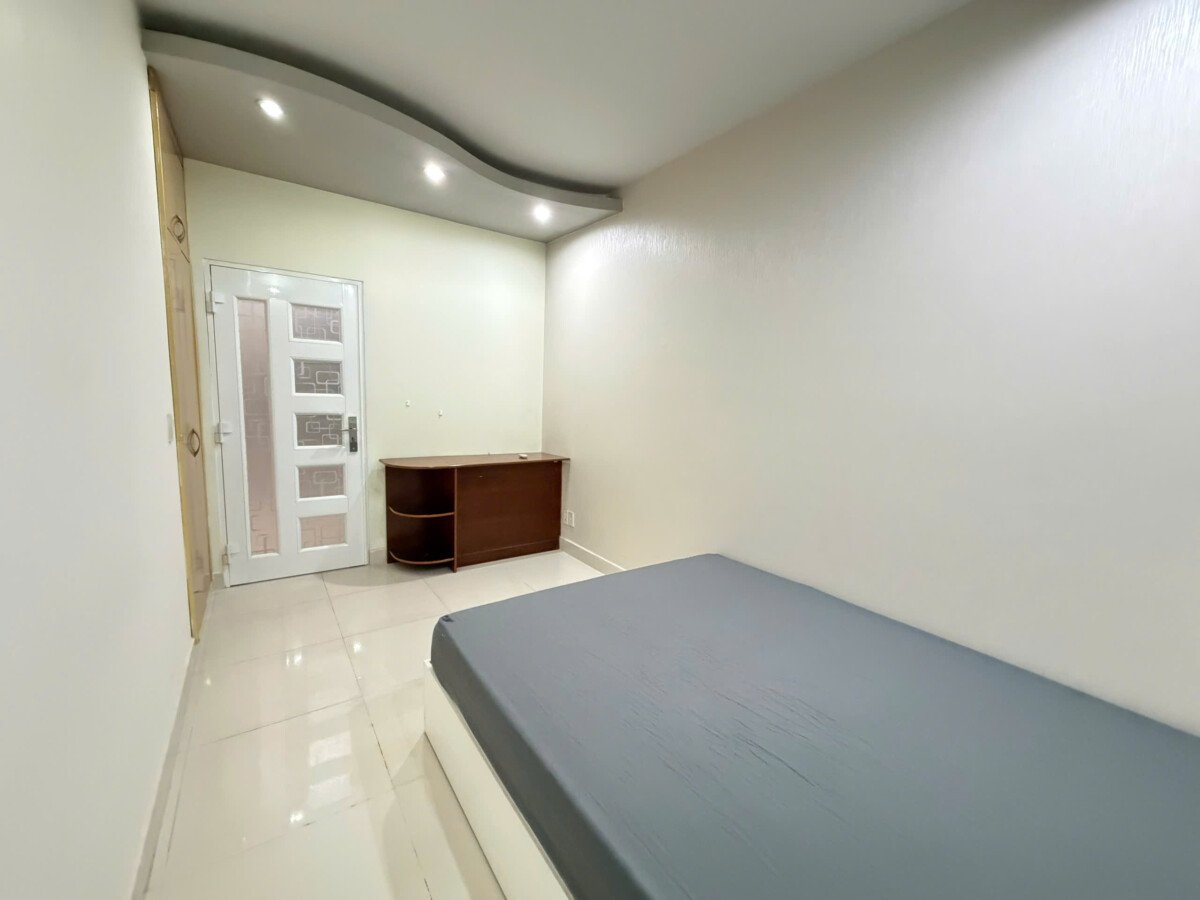 ban can ho sky garden 2 9 - Bán căn hộ Sky Garden 2. DT 71m2 Nhà đẹp- Thiết kế 2 Phòng-1wc- Đầy đủ nội thất như hình- Giá 5.150 Tỷ