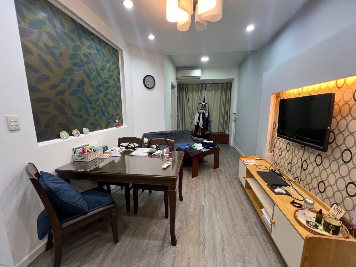 ban can ho sky garden 3 1 1 - Bán nhanh căn hộ Sky garden 3. DT 56m2 Nhà đẹp- 2 Phòng-1wc- Đang cho thuê 12 triệu. Giá bán chỉ 4.350 Tỷ