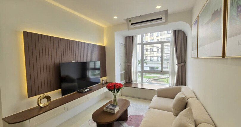 Bán nhanh căn hộ đẹp tại Sky Garden 3. DT 70m2 Nhà rất đẹp- 3 Phòng ngủ-2wc- Nội thất mới 100%- Giá bán 5.850 Tỷ