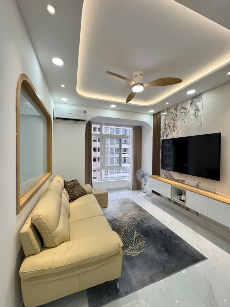 ban can ho sky garden 3 11 3 - Bán căn hộ đẹp tại Sky garden 3. DT 70m2 Thiết kế 3 Phòng ngủ-2wc- View công viên- Tặng hết nội thất- Giá bán 5.8 Tỷ