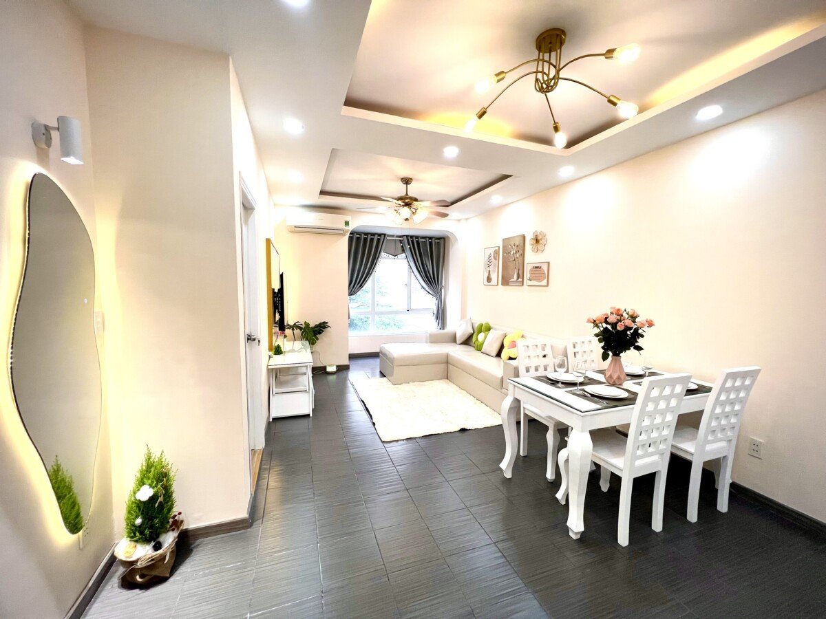 ban can ho sky garden 3 2 9 - Bán căn hộ Sky Garden 3. DT 68m2 Thiết kế 2 Phòng ngủ-2wc- Hiện đang cho thuê 15 Triệu/tháng. Giá bán 5.690 Tỷ