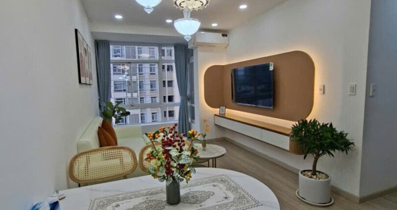 Bán căn hộ Sky Garden 3. DT 70m2 Nhà đẹp- thiết kế 3 Phòng-2wc- đang cho thuê 18 triệu/tháng- Giá bán 6 Tỷ