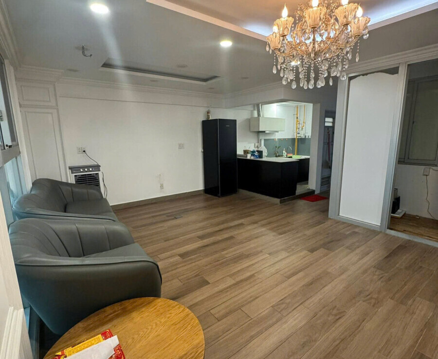 ban can shophouse scenic valley 2 1 900x738 - Cần bán nhanh căn shophouse Scenic Valley 2. DT 98m2- Hiện trạng như hình- Đã có sổ- Đang trống xem dễ- Giá 9.8 Tỷ (Tl)