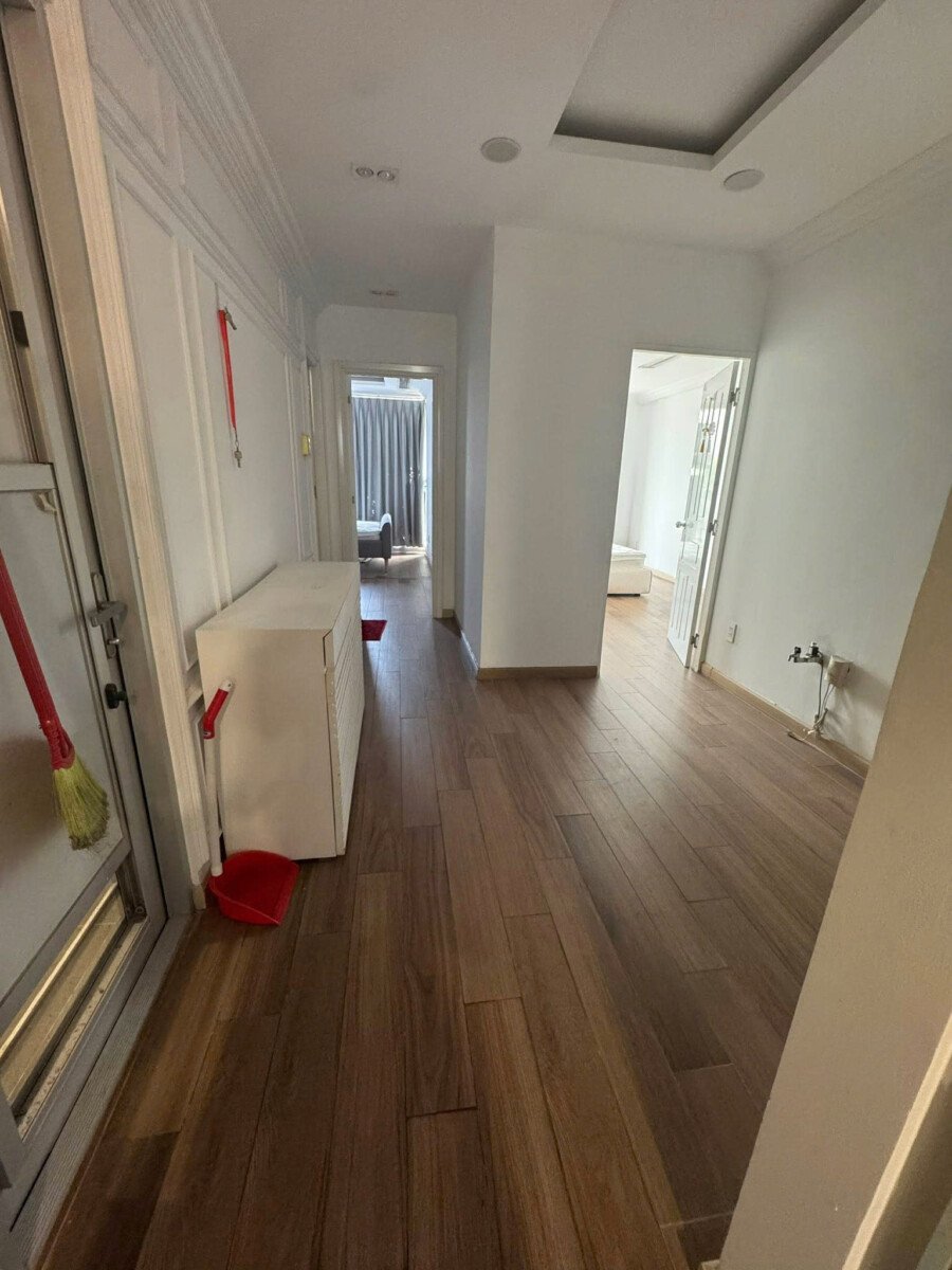 ban can shophouse scenic valley 2 4 - Cần bán nhanh căn shophouse Scenic Valley 2. DT 98m2- Hiện trạng như hình- Đã có sổ- Đang trống xem dễ- Giá 9.8 Tỷ (Tl)