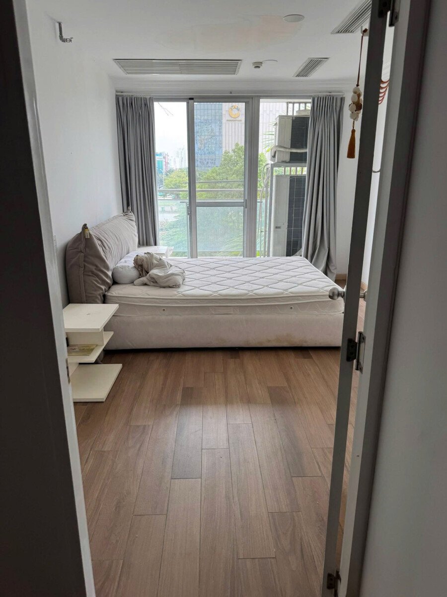 ban can shophouse scenic valley 2 5 - Cần bán nhanh căn shophouse Scenic Valley 2. DT 98m2- Hiện trạng như hình- Đã có sổ- Đang trống xem dễ- Giá 9.8 Tỷ (Tl)