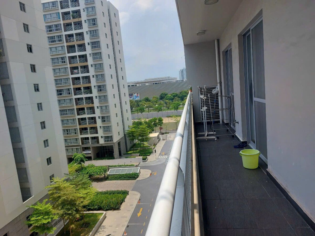 ban cong can ho dai - Giá mua bán căn hộ 3pn tòa B diện tích 117m2 chung cư Scenic Valley 1 phường Tân Mỹ T12/20225