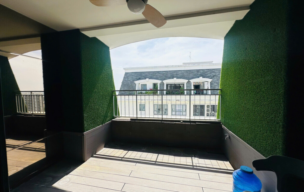 ban cong san vuon rong rai 1170x738 - Giá mua bán căn hộ Tophouse 4pn tòa A chung cư Nam Phúc Le Jardin phường Tân Mỹ T1/2026