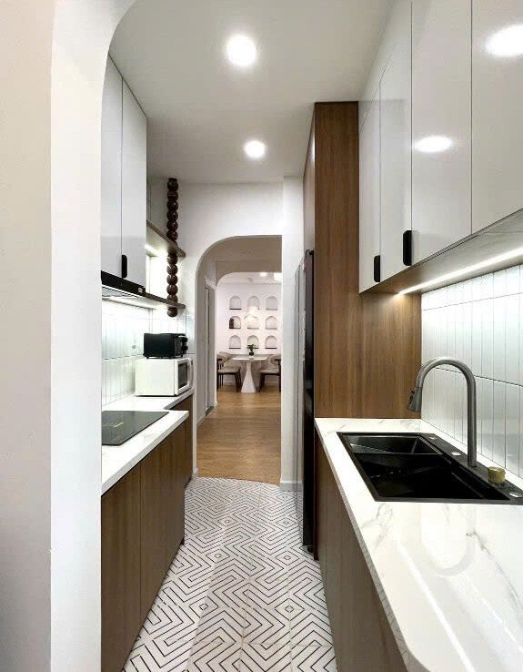 bep can ho ban 15 575x738 - Bán căn hộ 71m2, chung cư Sky Garden 3, 03pn, giá 5.850 tỷ, nhà đang có hợp đồng thuê 19tr/tháng.