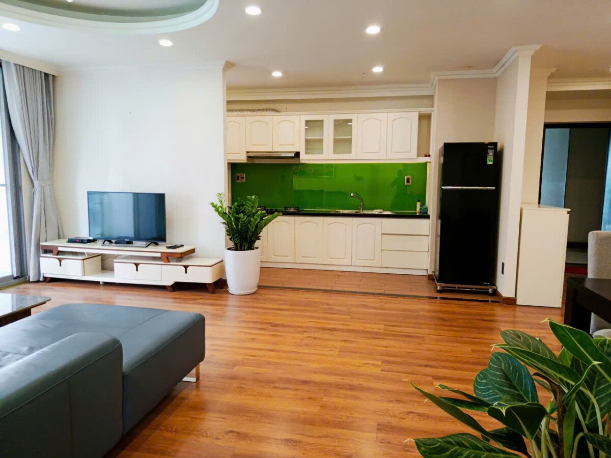 bep can ho can ban 3 - Cần bán nhanh căn hộ 118m2, chung cư Green Valley, giá 10.950 tỷ, nhà đầy đủ nội thất.