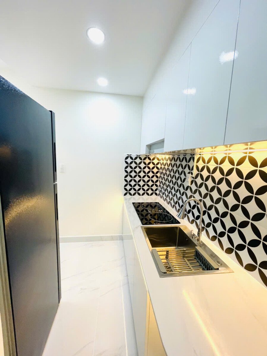 bep can ho can cho thue 1 - Cho thuê nhanh căn hộ chung cư Sky Garden 3, 02pn, giá 17tr/tháng, nhà mới , đầy đủ nội thất.