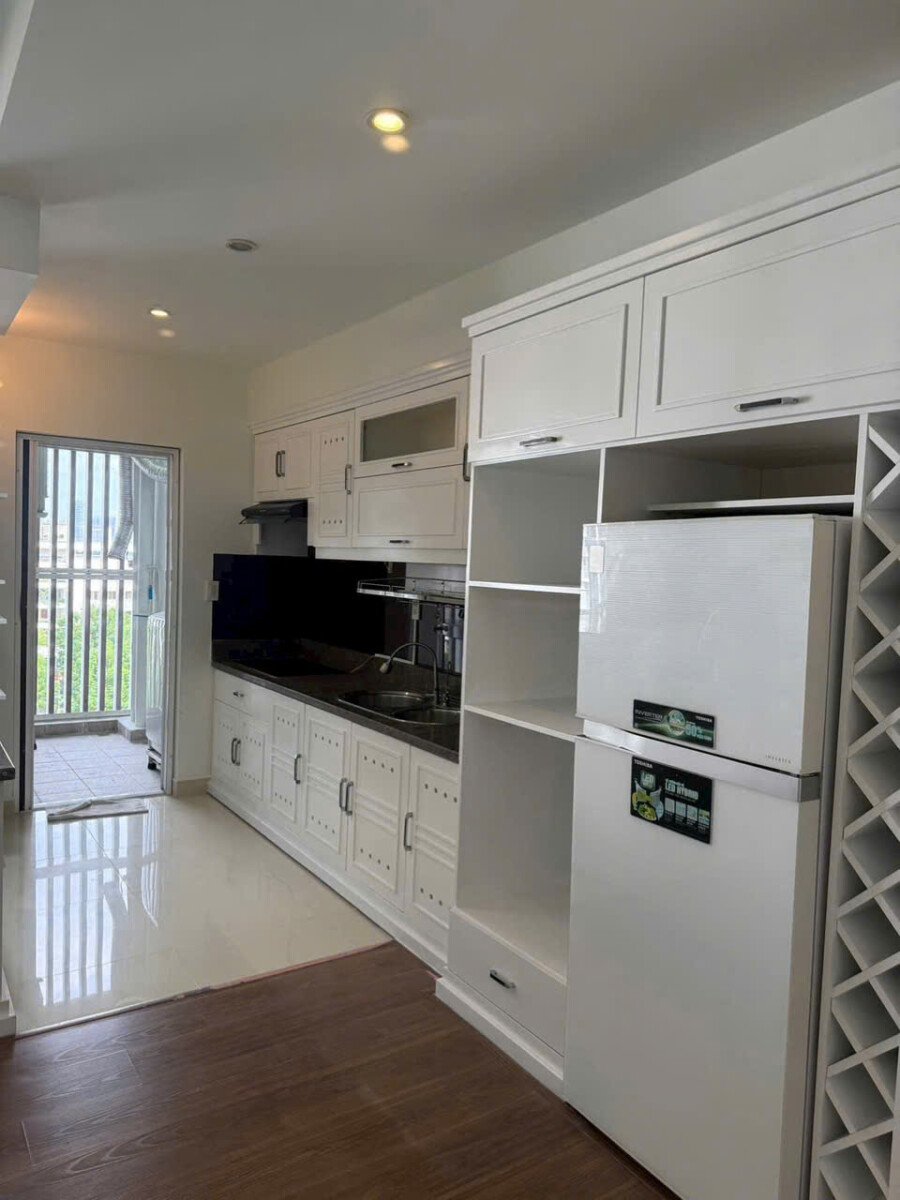 can canh bep can ho ban - Giá mua bán căn hộ 3pn BA-1 chung cư Riverpark Residence phường Tân Hưng T12/2025