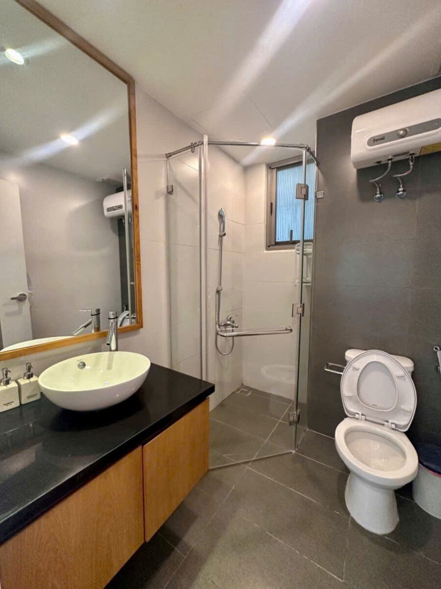 can ho ban co 2 nha tam hoan thien nhu hinh 3 - Giá mua bán căn hộ 2pn số 04 tòa A chung cư Hưng Phúc Happy Residence phường Tân Mỹ T12/2025
