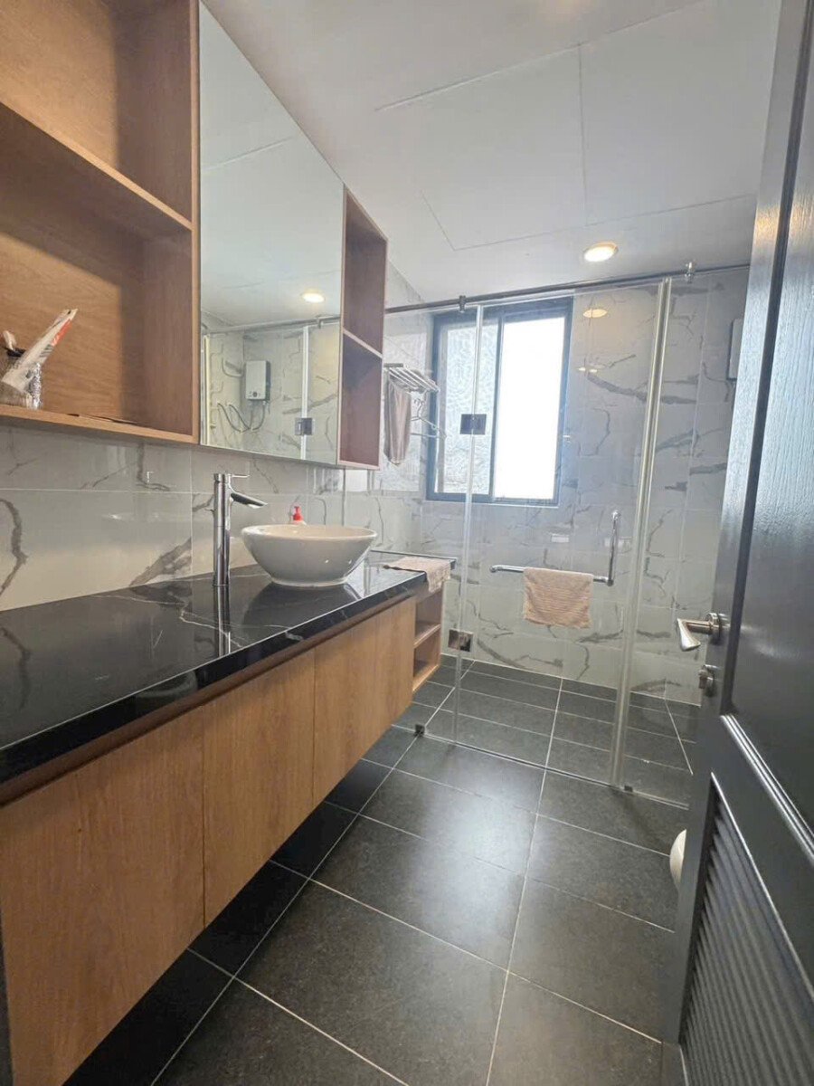 can ho ban co 2 nha tam - Giá mua bán căn hộ 3pn tòa O chung cư The Panorama phường Tân Hưng T12/2025