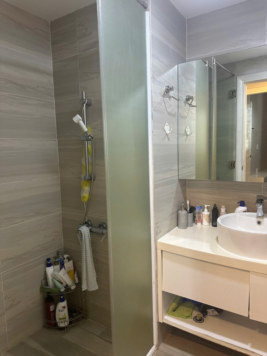 can ho co 2 nha tam hoan thien - Giá mua bán căn hộ 3pn tòa C chung cư Green Valley phường Tân Mỹ T12/2025