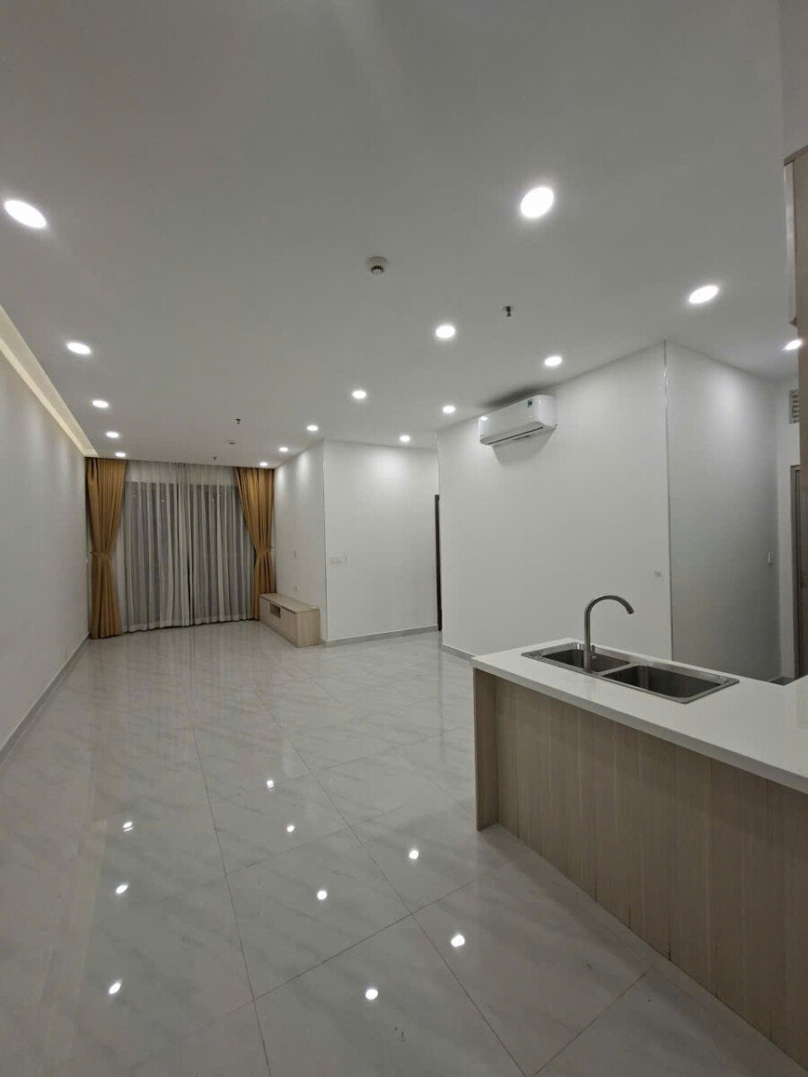 cho thue can ho midrown 7 - Bán căn hộ Midtown Tòa M6. DT 91m2 Nội thất dính tường- Đã có sổ- 2 Phòng-2wc- Giá bán 10 Tỷ có thương lượng