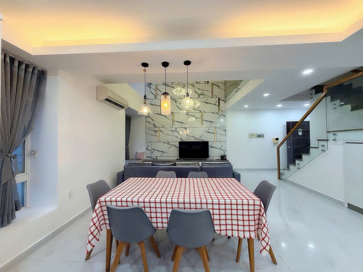 cho thue can ho penthouse sky garden33 13 - Cho thuê Penthouse Sky Garden 3. Tổng diện tích 200m2 Thiết kế 3 Phòng-2wc- sân thượng rộng- Nội thất đầy đủ- Giá 45 Triệu/Tháng