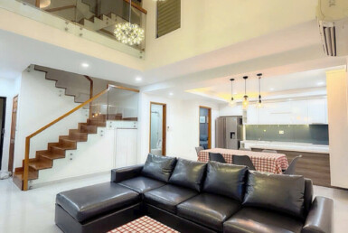 cho thue can ho penthouse sky garden33 7 385x258 - Cho thuê Penthouse Sky Garden 3. Tổng diện tích 200m2 Thiết kế 3 Phòng-2wc- sân thượng rộng- Nội thất đầy đủ- Giá 45 Triệu/Tháng