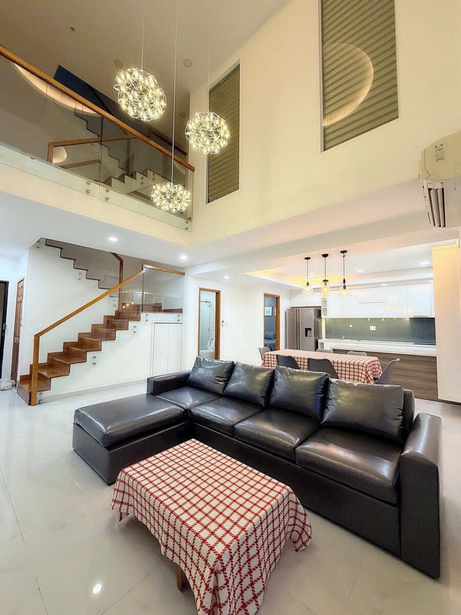 cho thue can ho penthouse sky garden33 7 - Cho thuê Penthouse Sky Garden 3. Tổng diện tích 200m2 Thiết kế 3 Phòng-2wc- sân thượng rộng- Nội thất đầy đủ- Giá 45 Triệu/Tháng