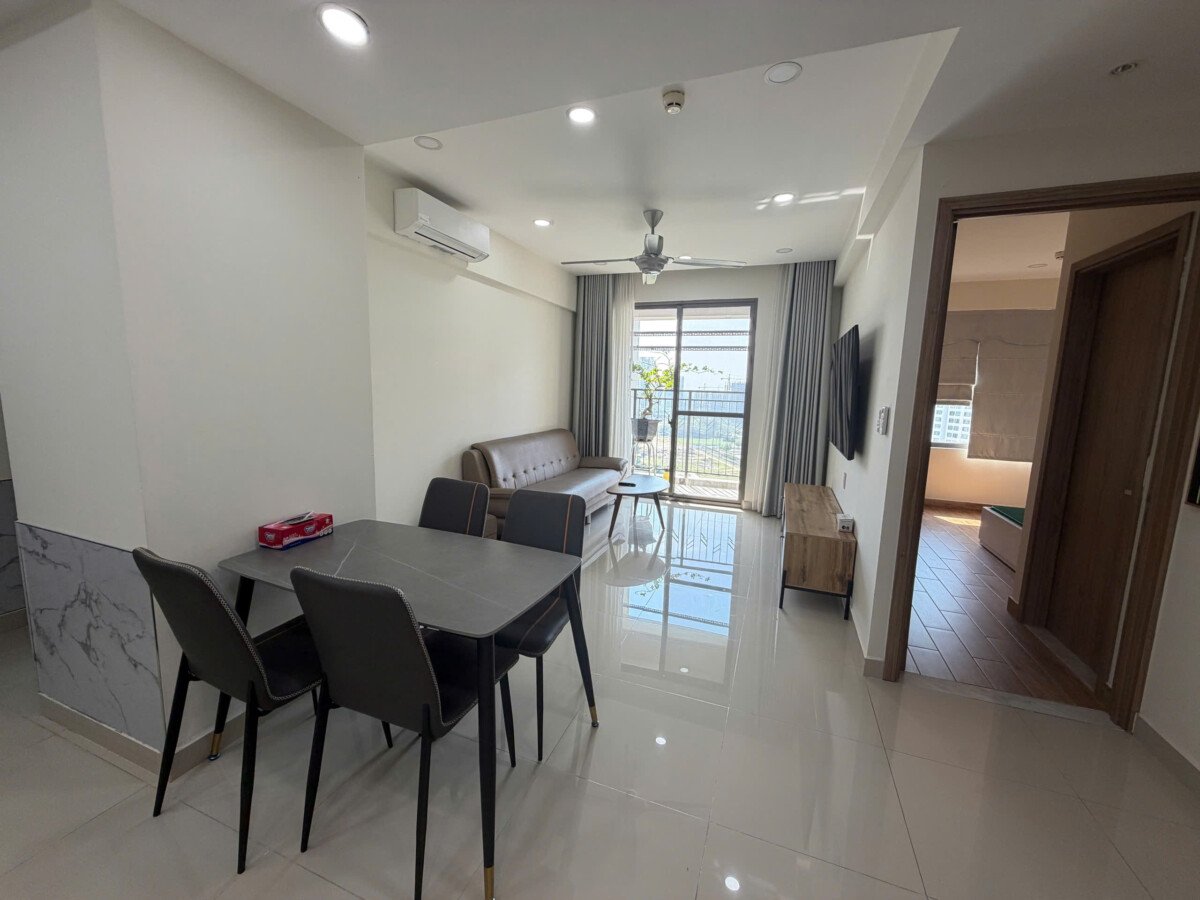 cho thue can ho sai gon south residences 3 1 - Cho thuê nhanh căn hộ Saigon South Residence. DT 75m2 Thiết kế 2 Phòng-2wc- Lầu cao view sông- nội thất đầy đủ- Giá 16 Triệu/Tháng