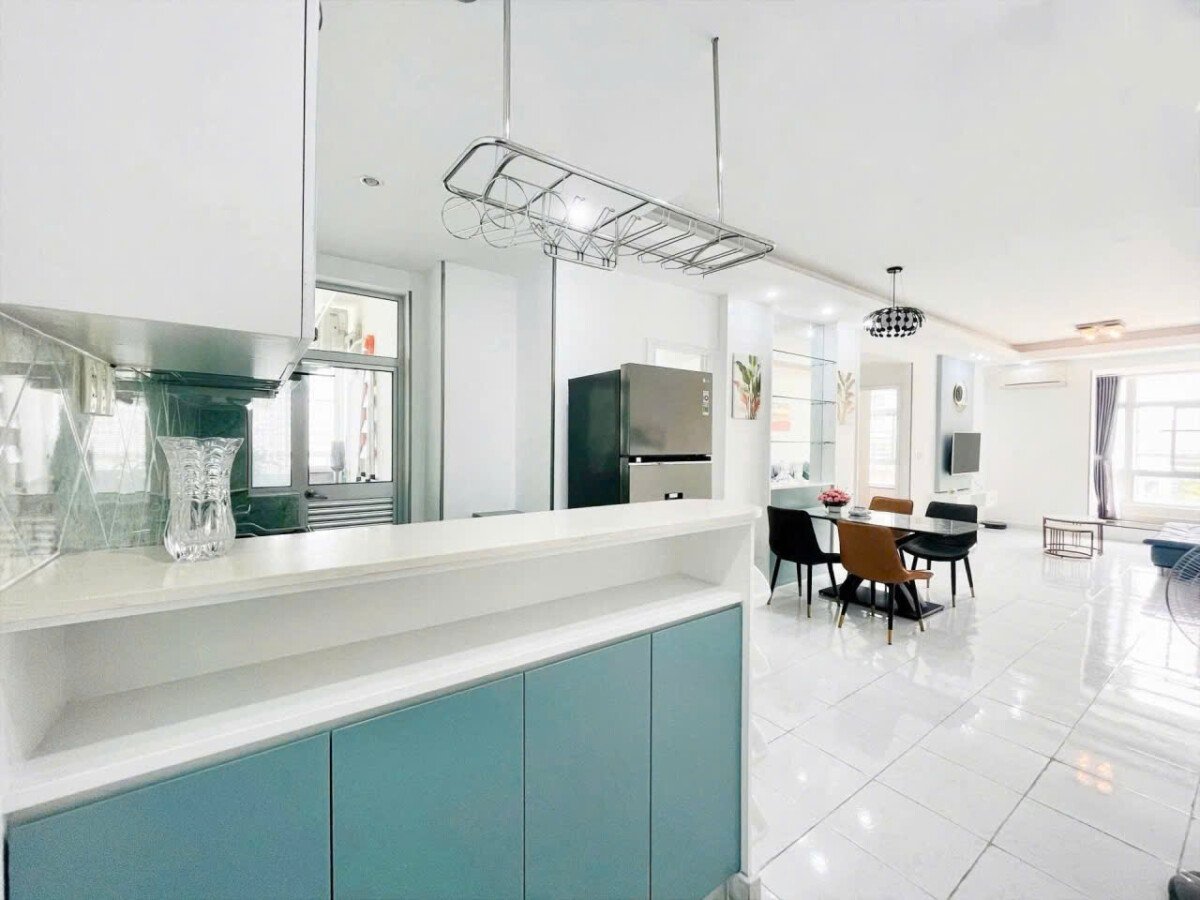 cho thue can ho sky garden 1 10 - Cho thuê căn hộ Sky Garden 1. DT 89m2 Thiết kế 3 Phòng-2wc- Nhà đẹp- Nội thất đầy đủ như hình- View thoáng Giá 16 Triệu/Tháng