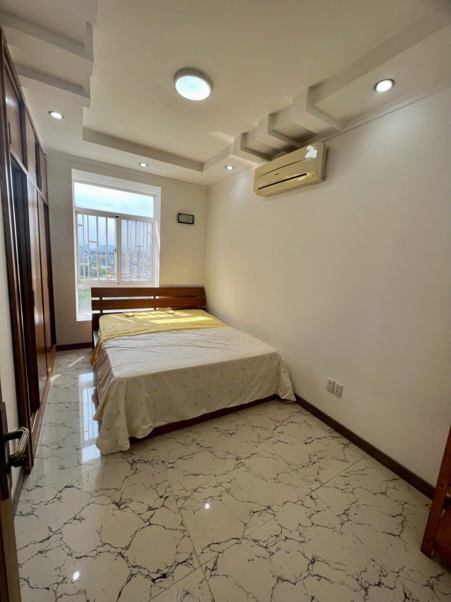 cho thue can ho sky garden 3 1 5 - Cho thuê nhanh căn hộ Sky Graden 3. DT 74m2 Thiết kế 2 Phòng-2wc- Nội thất đầy đủ- lầu cao view thoáng- Giá 18 Triệu/Tháng