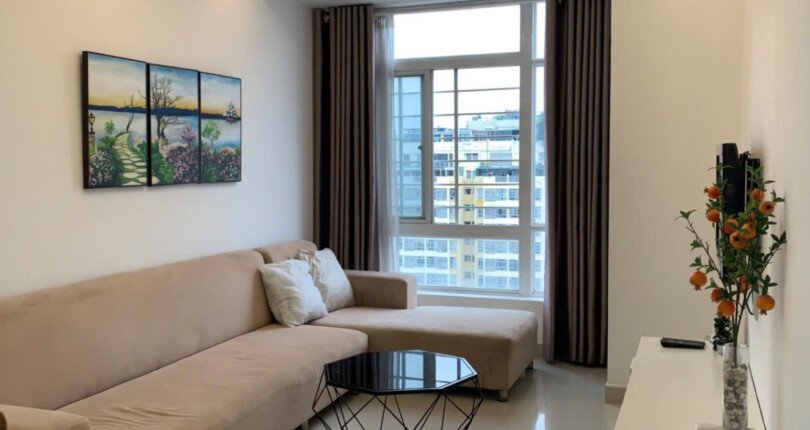 Cho thuê căn hộ Sky Garden 3. Căn góc 72m2 Thiết kế 2 Phòng ngủ-2wc- Nội thất đầy đủ- View hồ bơi- Giá 18 Triệu/Tháng