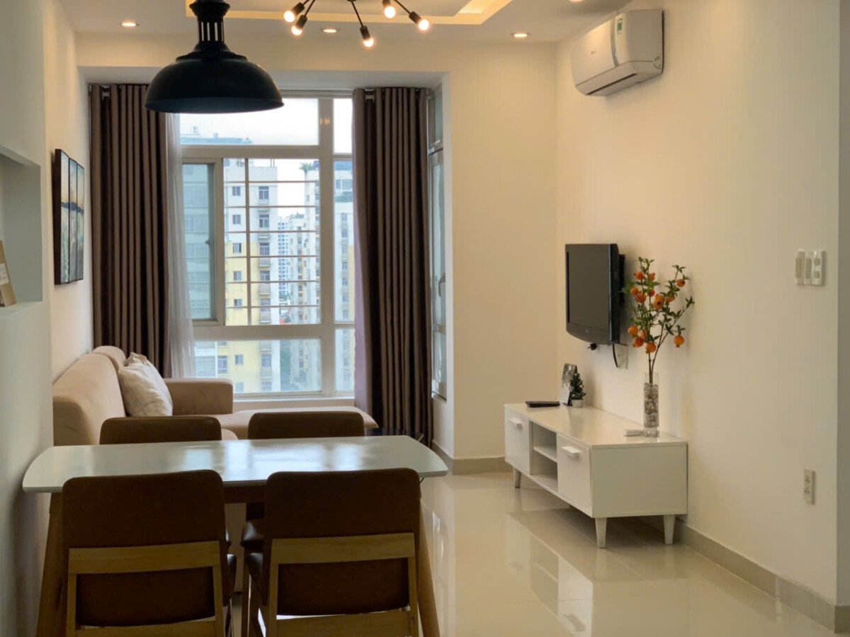 cho thue can ho sky garden 3 10 - Cho thuê căn hộ Sky Garden 3. Căn góc 72m2 Thiết kế 2 Phòng ngủ-2wc- Nội thất đầy đủ- View hồ bơi- Giá 18 Triệu/Tháng