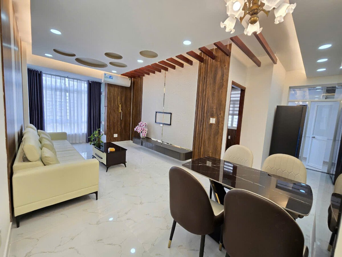 cho thue can ho sky garden 3 13 3 - Cho thuê căn hộ Sky Garden 3. DT 68m2 Nhà đẹp- lầu cao rất thoáng- 2 phòng ngủ-2wc- Nội thất mới- Giá thuê 17 Triệu/Tháng