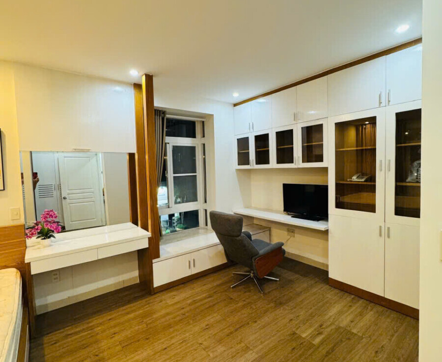 cho thue can ho sky garden 3 4 1 900x738 - Cho thuê căn hộ sân vườn tại Sky Garden 3. Nhà đẹp Căn góc - đầy đủ nội thất cao cấp- 2 phòng-2wc- Giá thuê 25 Triệu/Tháng