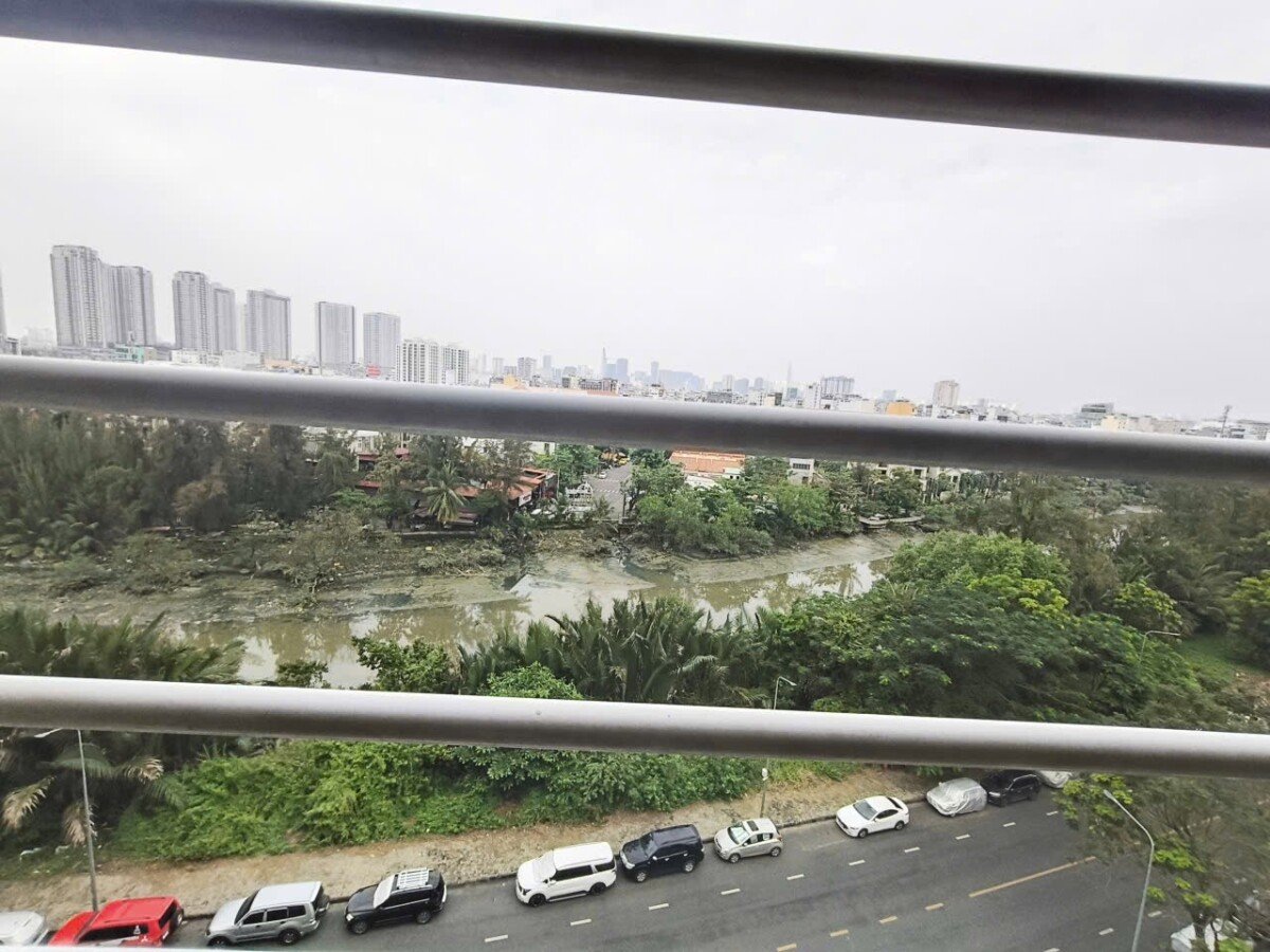 cho thue can ho sky garden 3 9 5 - Cho thuê nhanh căn hộ Sky Garden 3. DT 56m2 Thiết kế 1 phòng-1wc- View sông rất đẹp- Nhà đang trống Giá thuê 14 Triệu/Tháng