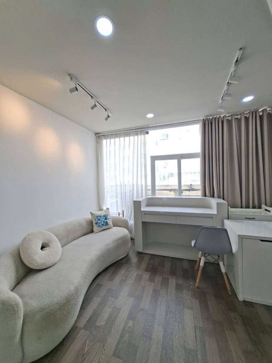 cho thue can hp skly garden 3 13 - Cho thuê căn hộ sân vườn tại Sky Garden 3. DT 94m2 Thiết kế 2 Phòng-2wc- Nội thất đầy đủ- Giá thuê 19 Triệu/Tháng