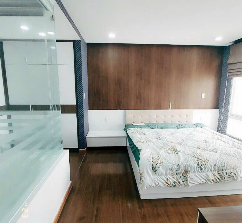 cho thue can penthouse sky garden 3 13 799x738 - Cho thuê nhanh Penthouse Sky Garden 3. DT 300m2 Có 2 sân. Rất thoáng- 4 Phòng ngủ- 4wc- Nội thất đầy đủ-Giá 45 Triệu/Tháng