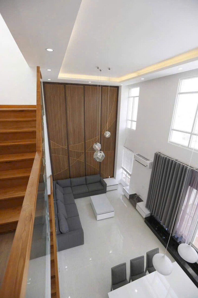 cho thue can penthouse sky garden 3 15 - Cho thuê nhanh Penthouse Sky Garden 3. DT 300m2 Có 2 sân. Rất thoáng- 4 Phòng ngủ- 4wc- Nội thất đầy đủ-Giá 45 Triệu/Tháng