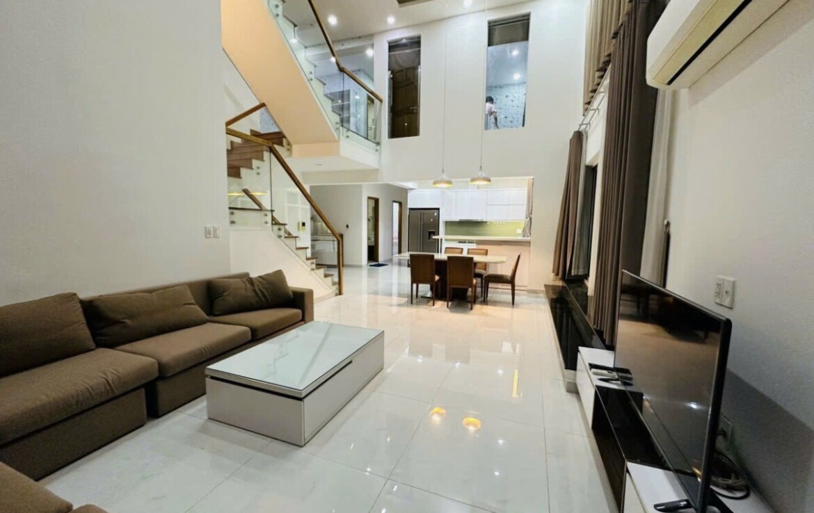 cho thue can penthouse sky garden 3 8 1170x738 - Cho thuê nhanh Penthouse Sky Garden 3. DT 300m2 Có 2 sân. Rất thoáng- 4 Phòng ngủ- 4wc- Nội thất đầy đủ-Giá 45 Triệu/Tháng