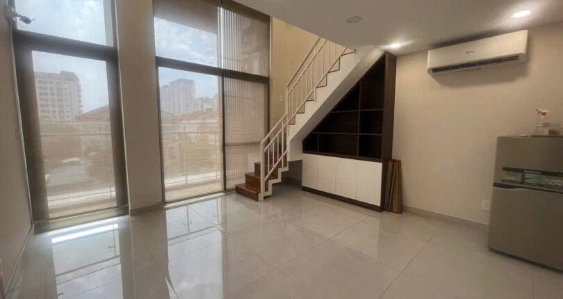 Cho thuê shop tầng 2 tại Midtown. DT 60m2 Thích hợp vừa ở vừa kinh doanh- Hiện đang trống vào ngay. Giá 18 Triệu/Tháng