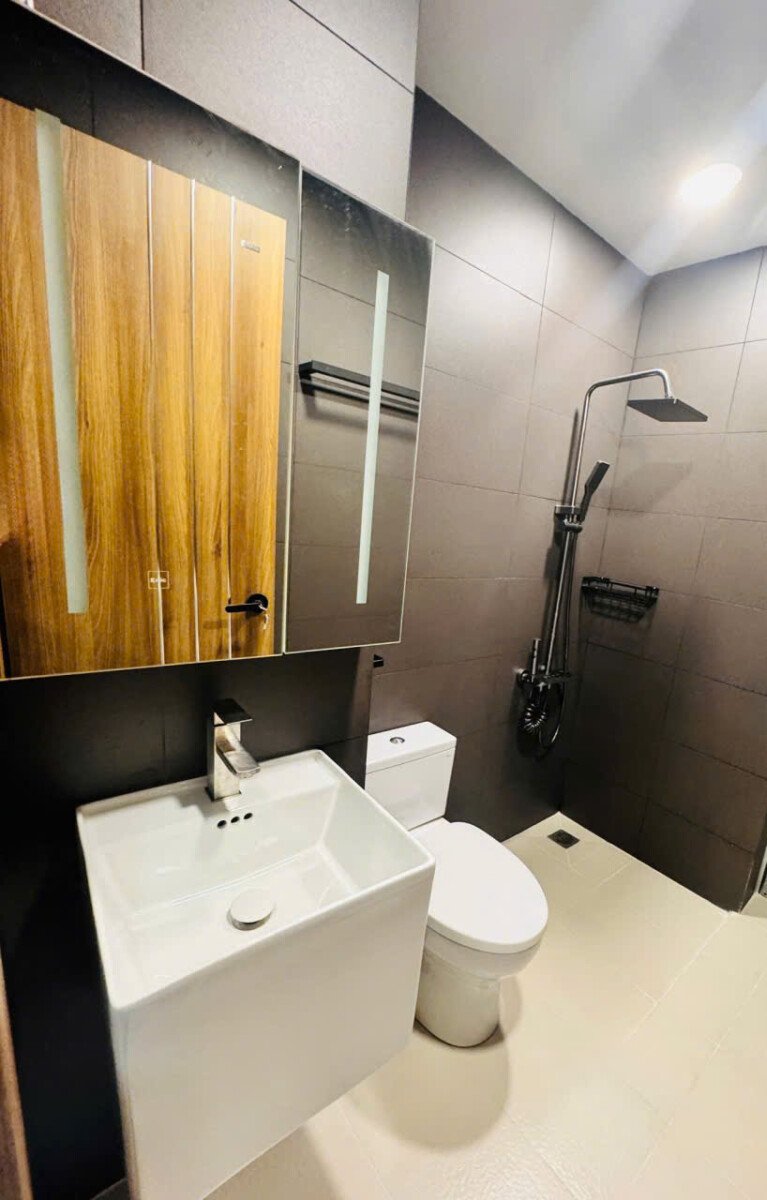 gen n z7245773278408 840e984c90807e56936b30ebf5babc8a - Bán căn hộ Sky Garden 2. DT 88m2 Nhà đẹp- Nội thất mới 100%- 3 Phòng ngủ-2wc- Giá bán 6.550 Tỷ