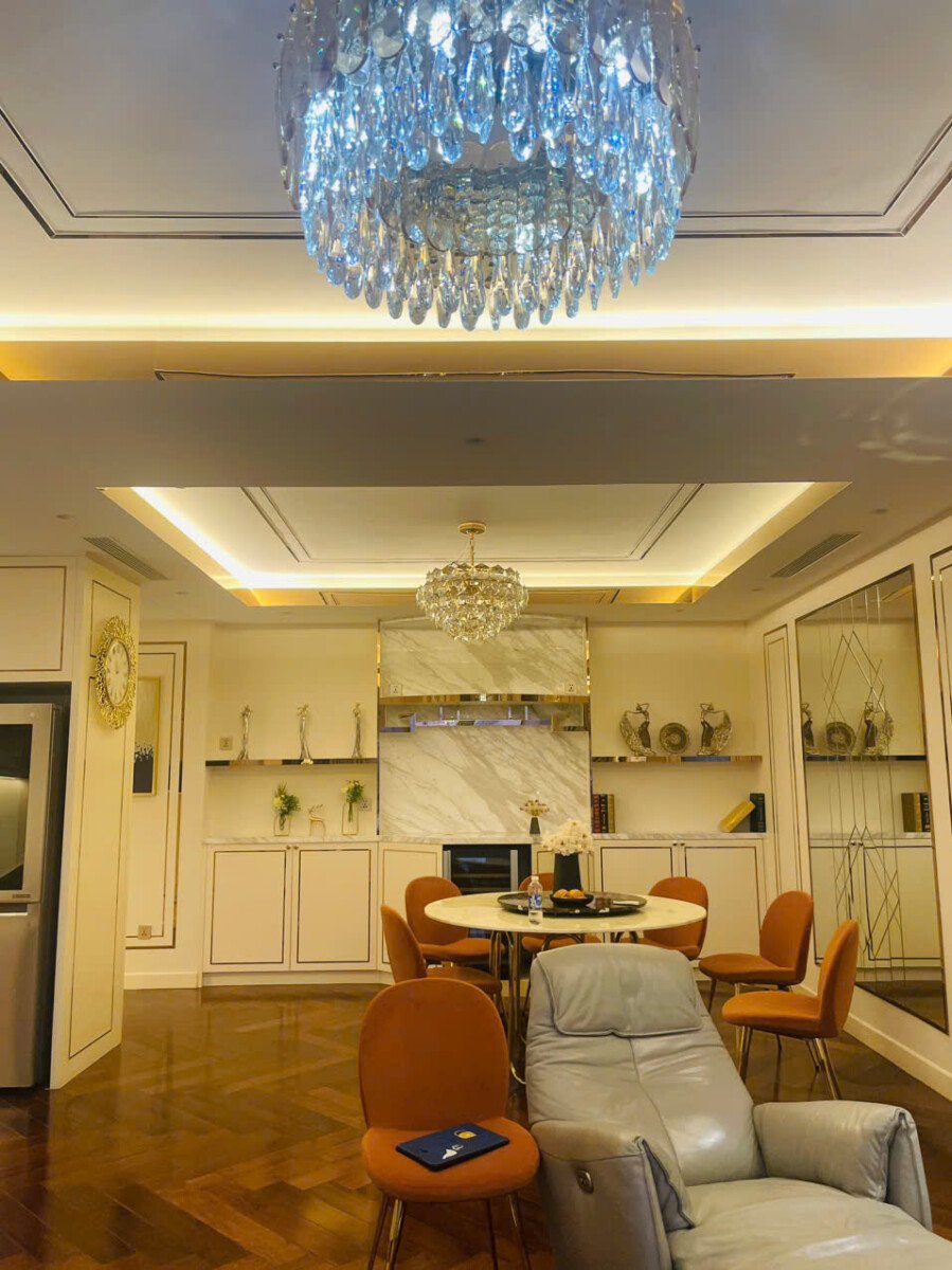 goc phong khach can ho ban - Giá mua bán căn hộ 2pn tòa B chung cư Riverpark Premier phường Tân Hưng T1/2026