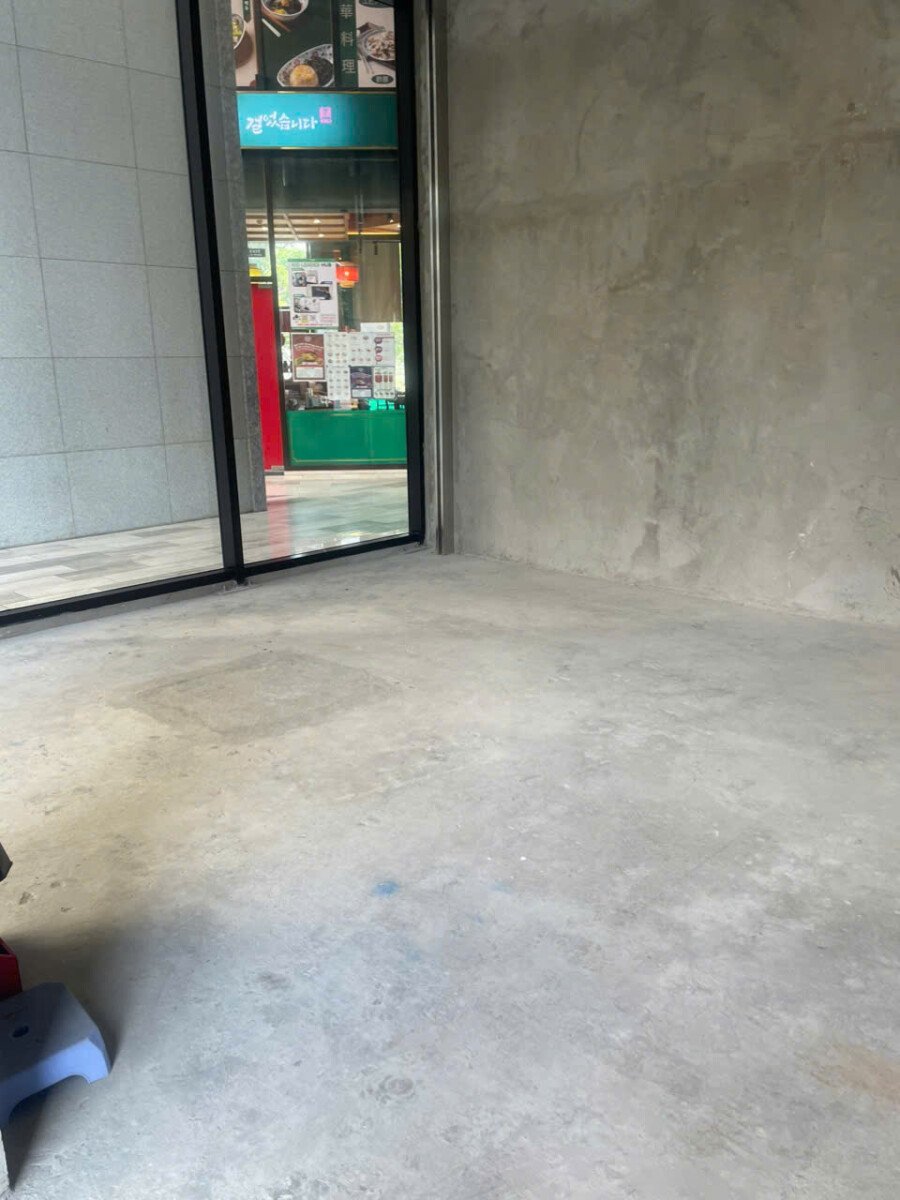 hien trang shophouse hoan thien tho - Giá mua bán Shophouse C002 khối đế tòa C chung cư The Peak phường Tân Mỹ T12/2025