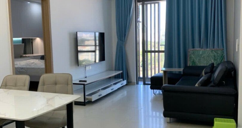 Giá mua bán căn hộ 2pn có ô xe tòa A view trong chung cư Urban Hill phường Tân Hưng T12/2025