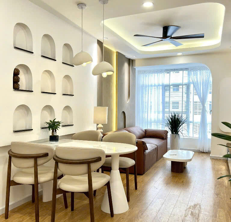 hinh anh phong khach can ho can ban 4 768x738 - Bán căn góc, 71m2, chung cư Sky Garden 3, 03pn, giá 5.850 tỷ, nhà đang có hợp đồng thuê 19tr/tháng.