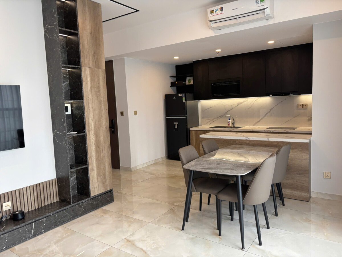 khong gian bep va phong khach rong rai - Giá cho thuê căn hộ 2pn tòa B chung cư Ascetia phường Tân Mỹ T12/2025