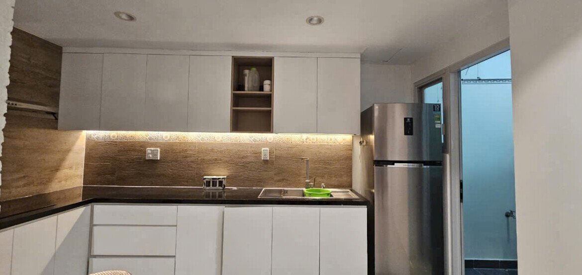 khong gian phong bep 1170x554 - Giá mua bán căn hộ 3pn số 04 tòa K chung cư Happy Valley phường Tân Hưng t12/2025