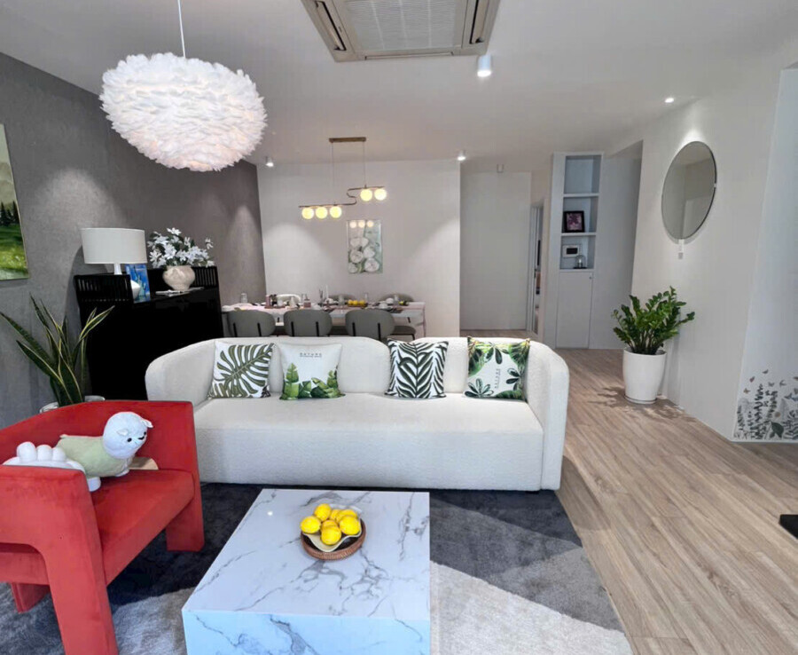 khong gian phong khach sang trong 900x738 - Giá mua bán căn hộ Duplex 3pn chung cư Star Hill phường Tân Mỹ T12/2025