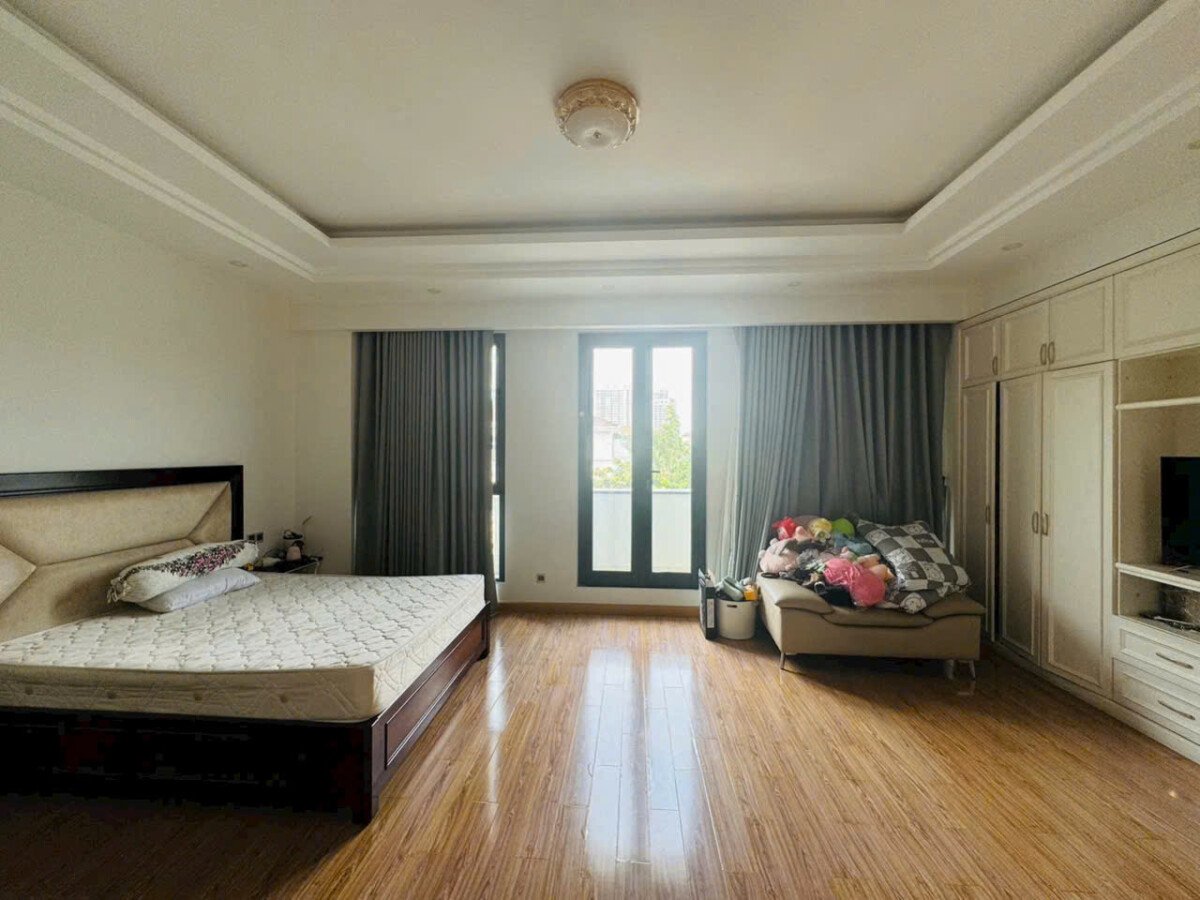 khong gian phong ngu rong rai - Giá cho thuê nhà Biệt thự mặt Đường số 20 khu Nam Thông 3 Phú Mỹ Hưng T12/2025