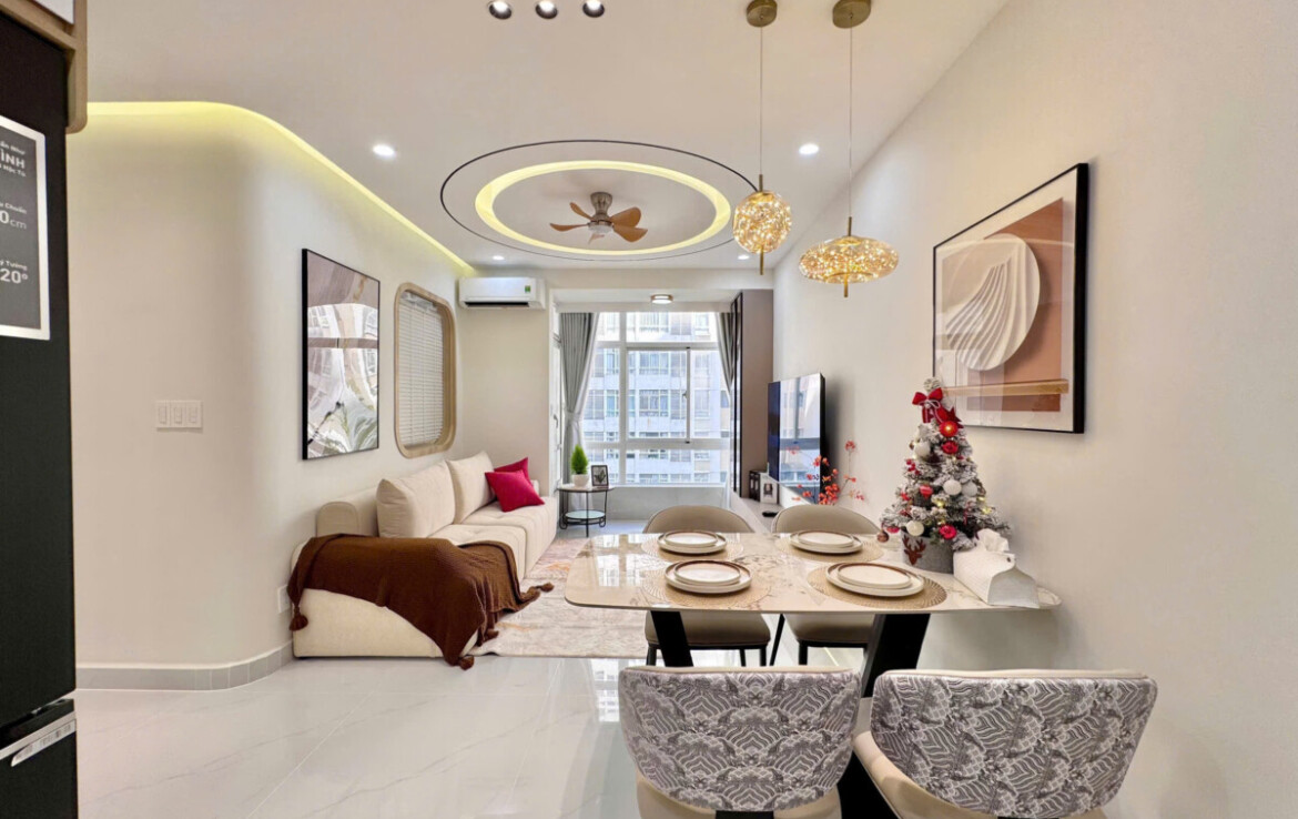 phng khach can ho ban 1170x738 - Bán căn hộ chung cư Sky Garden 3, diện tích 71m2, 03pn, nhà đẹp, nội thất mới 100%, giá bán 6,550 tỷ.