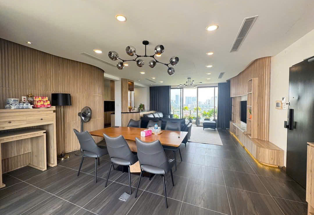 phong khach can ho ban 10 1080x738 - Giá mua bán căn hộ 3pn tòa O chung cư The Panorama phường Tân Hưng T12/2025