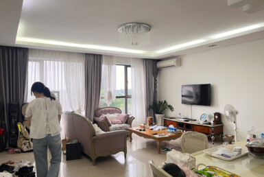 phong khach can ho ban 25 385x258 - Mua b&aacute;n căn hộ chung cư The Panorama Quận 7 gi&aacute; rẻ